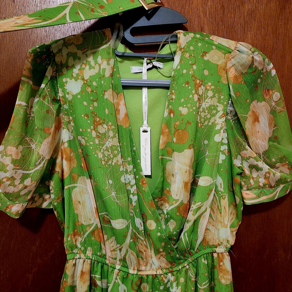 Green Floral Women's Dress Size 36 (New With Tag)